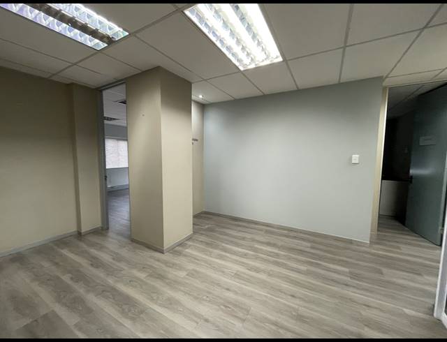 265M² OFFICE TO LET IN BRYANSTON
